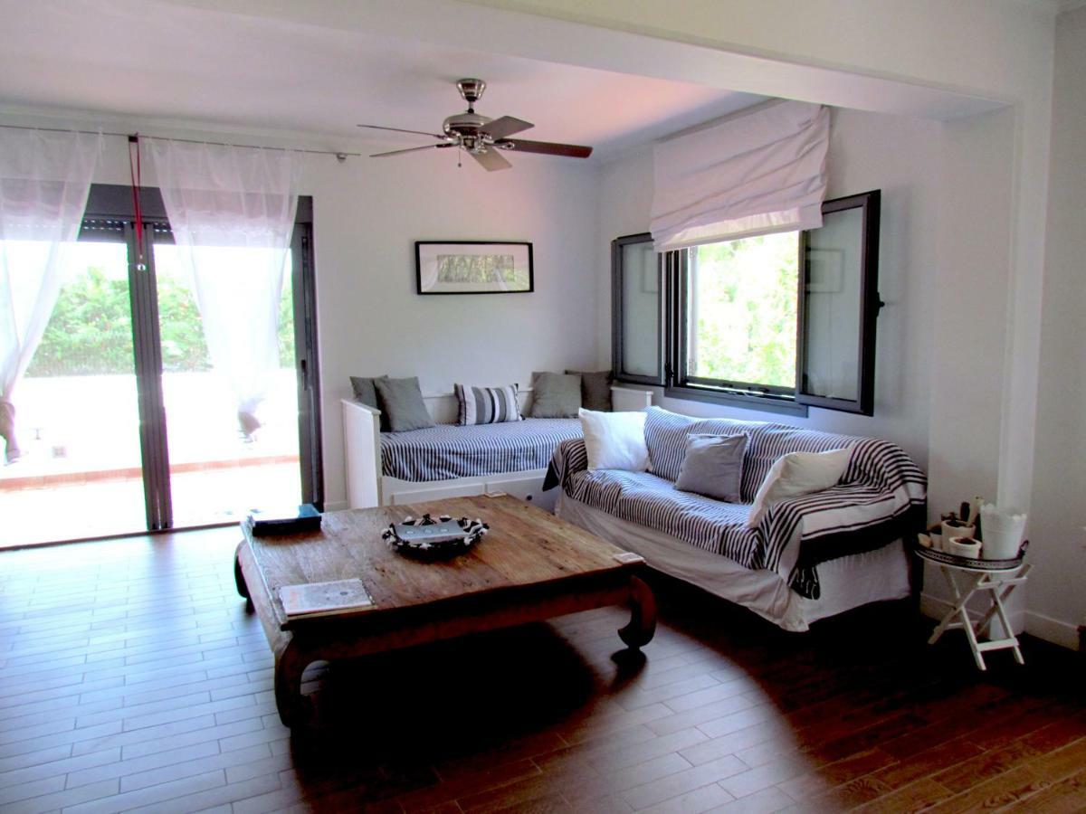 Zen Villa In สคีเนียส ภายนอก รูปภาพ