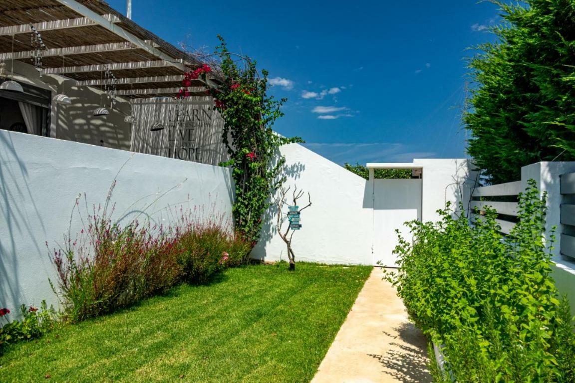 Zen Villa In สคีเนียส ภายนอก รูปภาพ